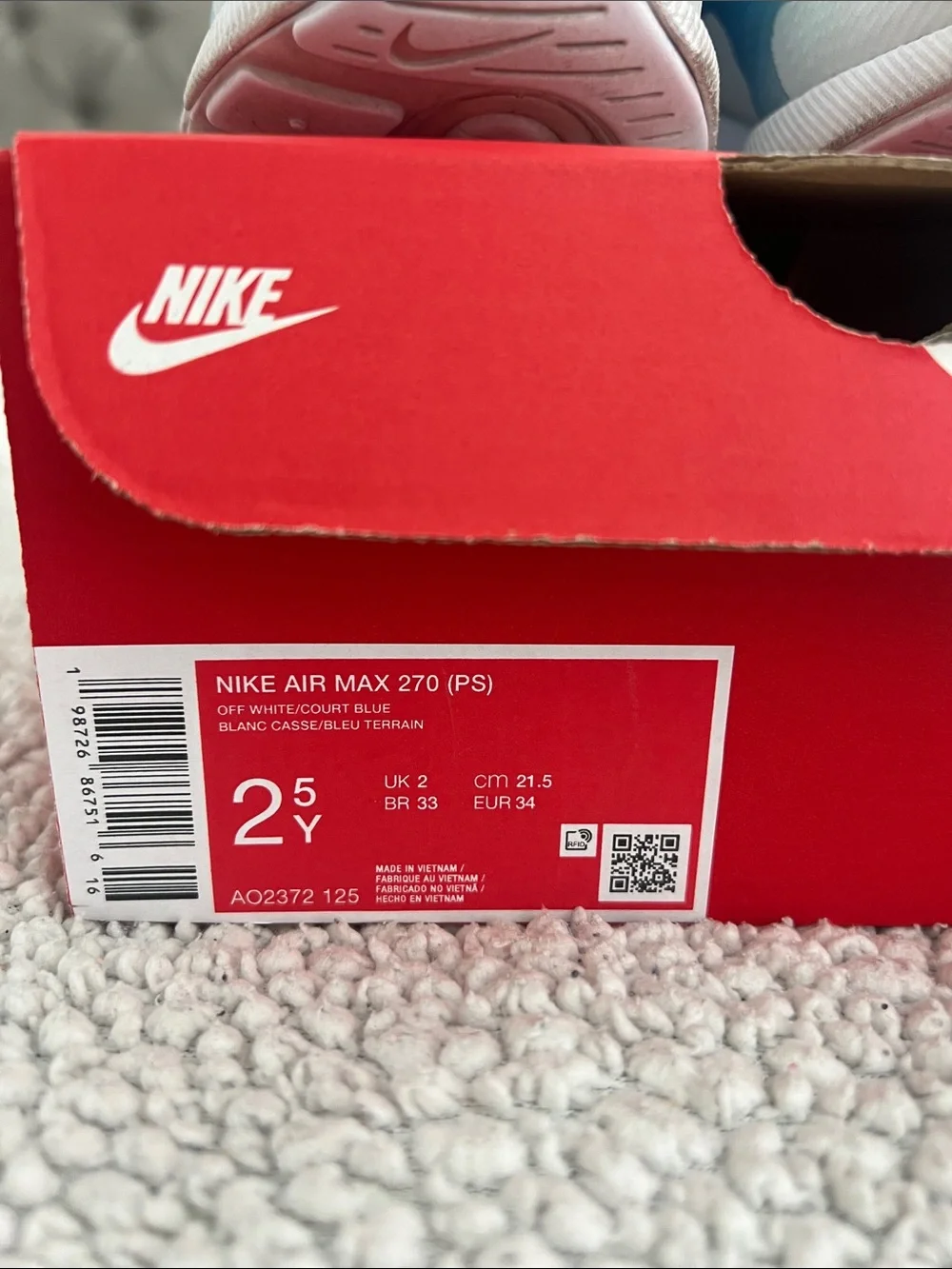 Nike Air Max 270 | Size 2.5Y